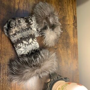 100% Virgin Wool Mitts